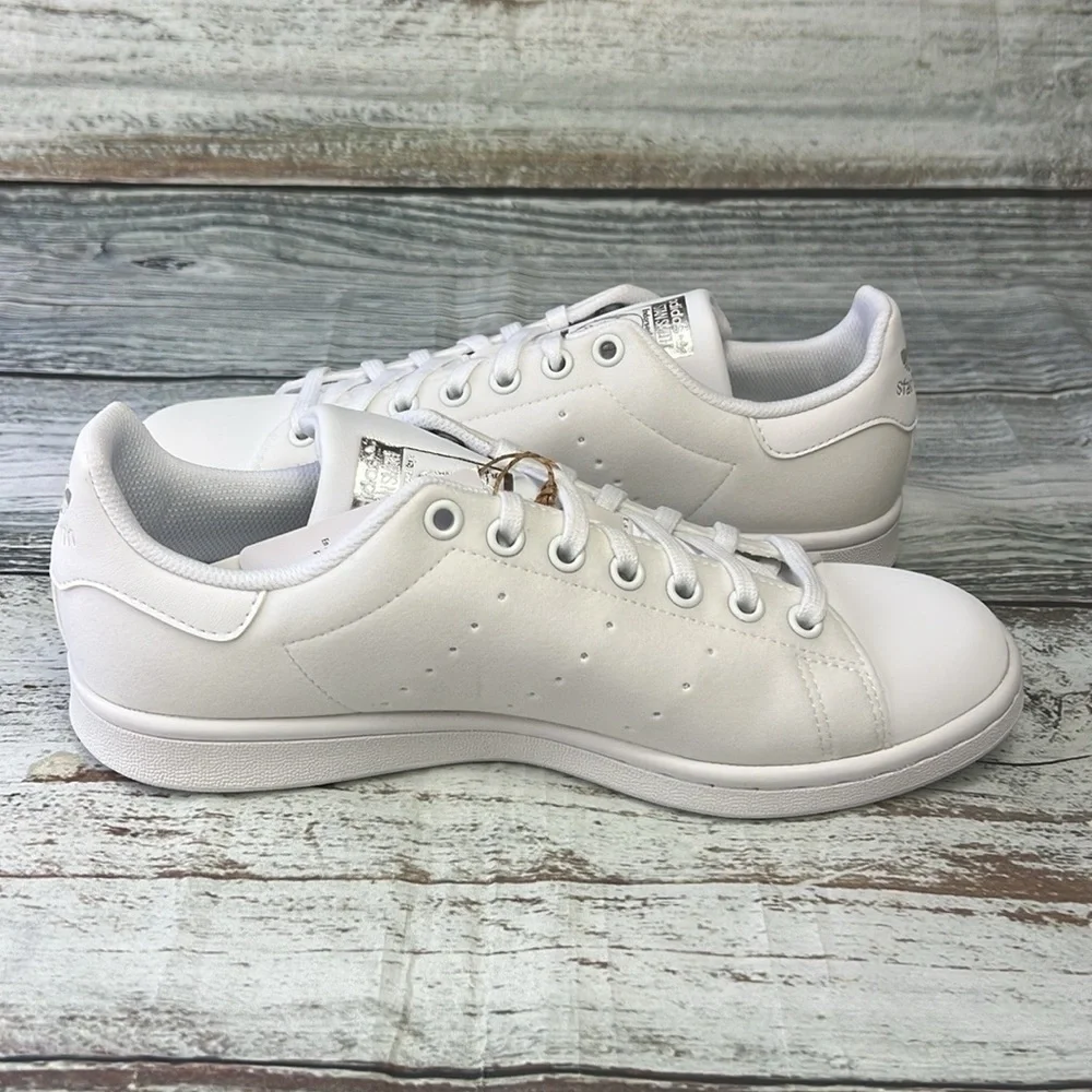 Adidas Original Stan Smith J White/White/Silver Size 7 Big Kids